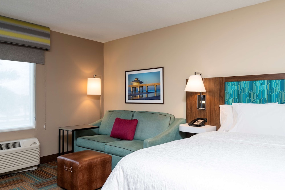 Hampton Inn And Suites Fort Myers Colonial Blvd 10/42