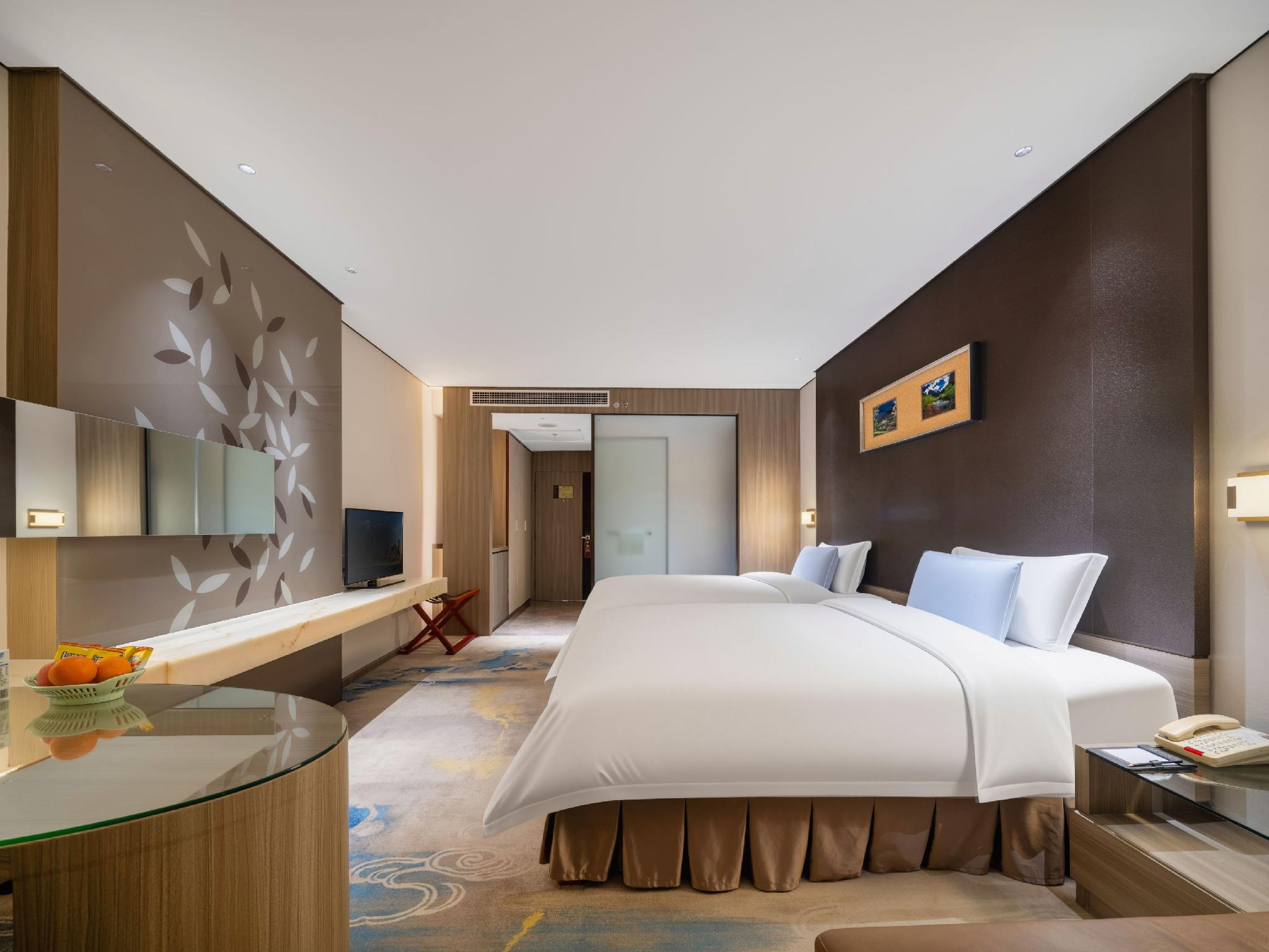 Standard, Twin Beds