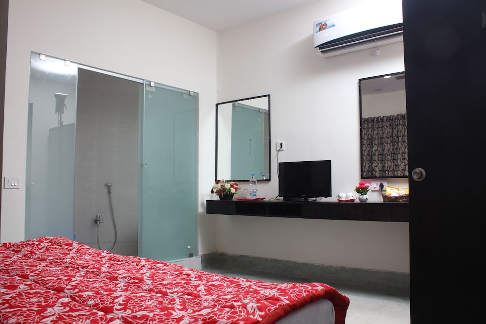 Hotel Nest International 13/18