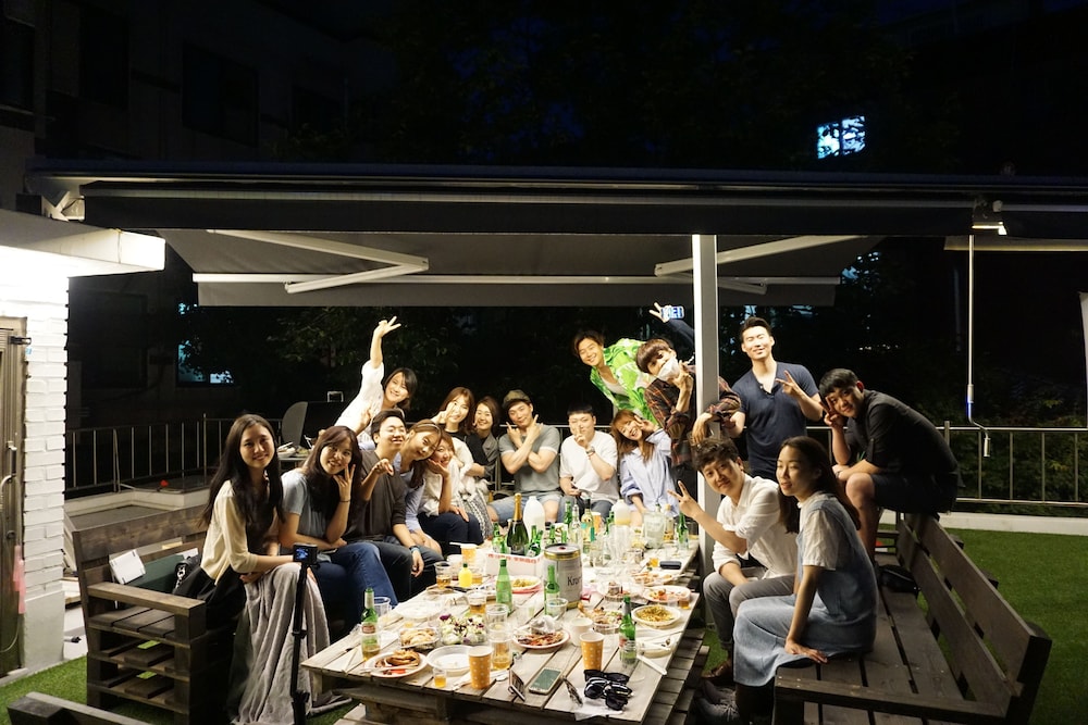 That House - Hostel 50/57