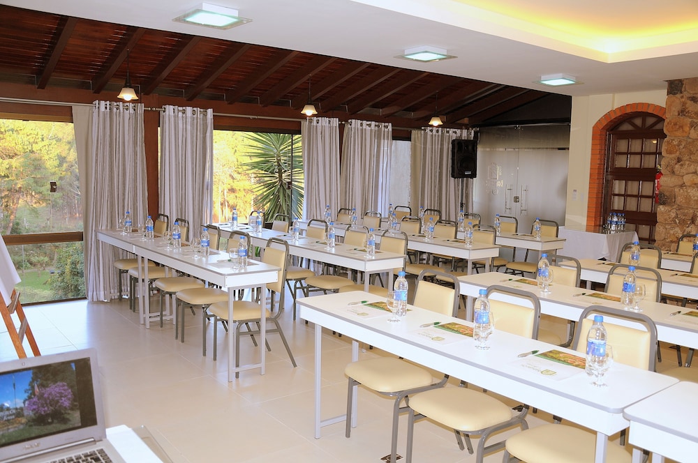 Hotel Bangalos da Serra 65/82