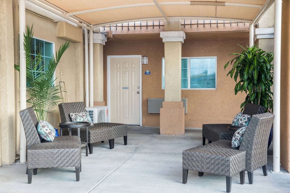Days Inn By Wyndham El Centro 32/38