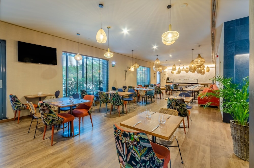 restaurant-cafeteria