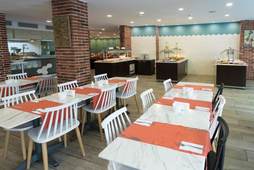 Tarsis Hotel & Aquapark 43/58