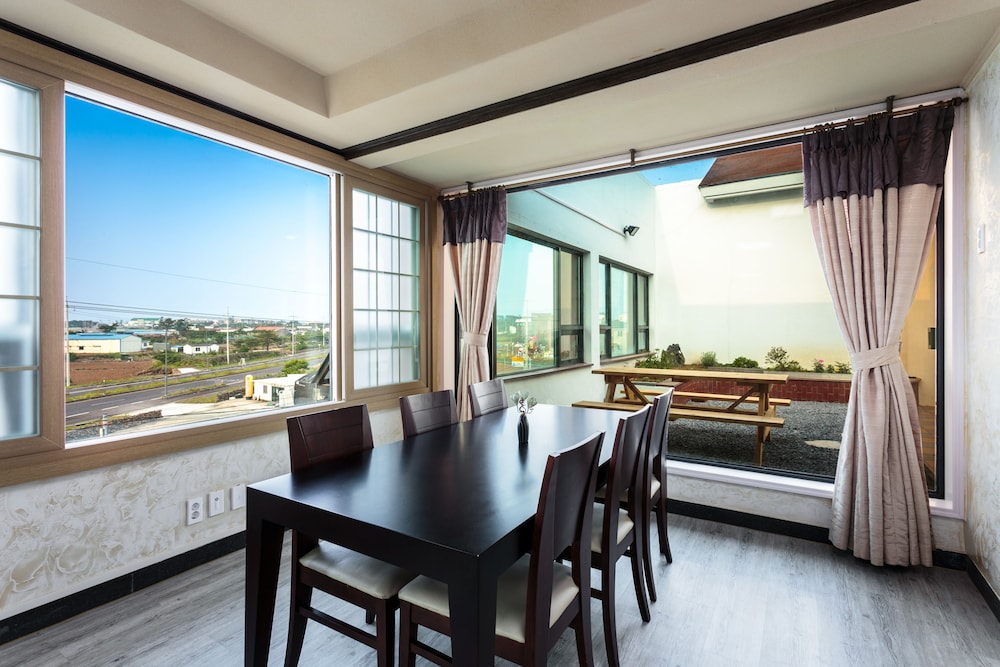 Jeju Wayo Pension 33/45