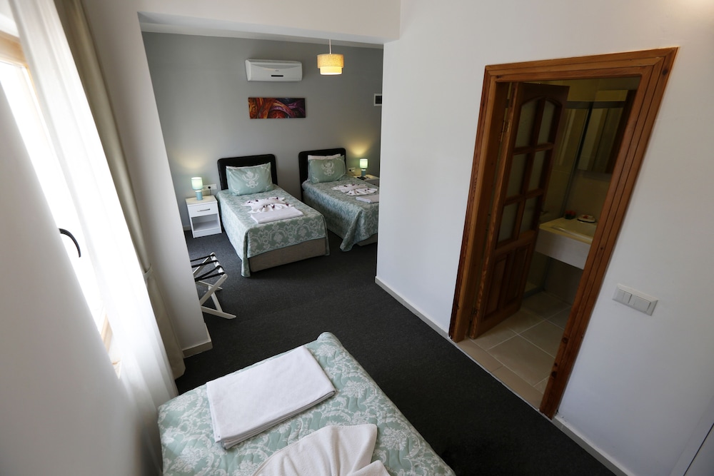 Himm Hotel 44/68