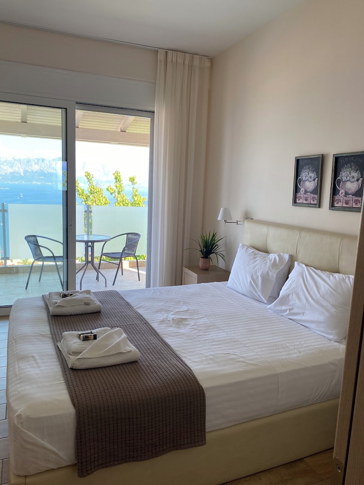 Ionian Heaven Villas 6/56