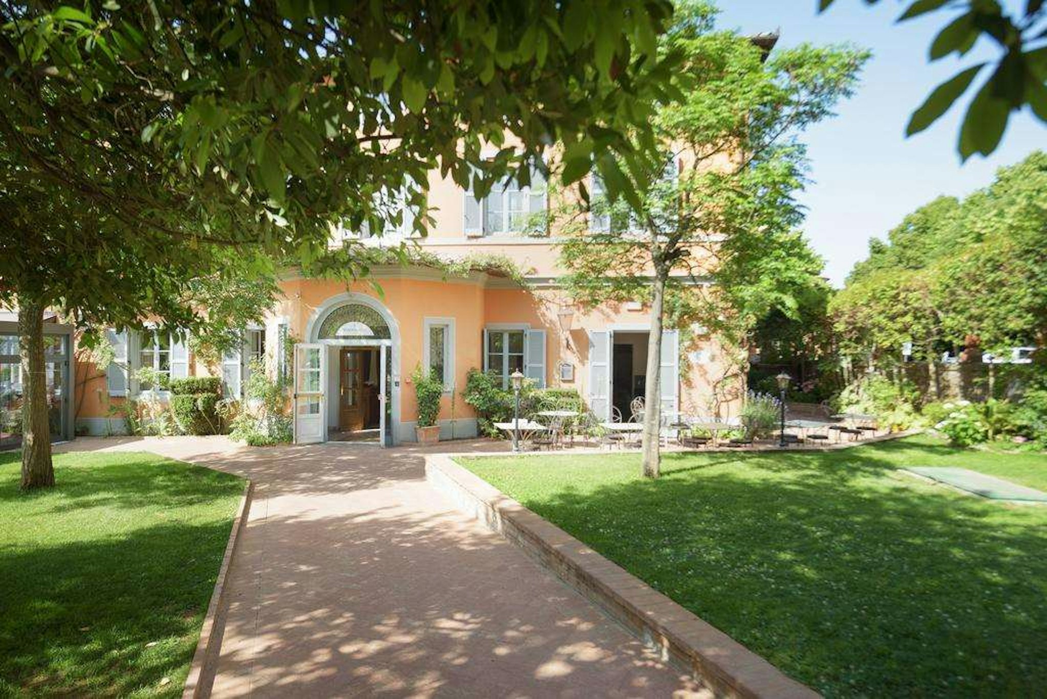 HOTEL VANNUCCI 38/46