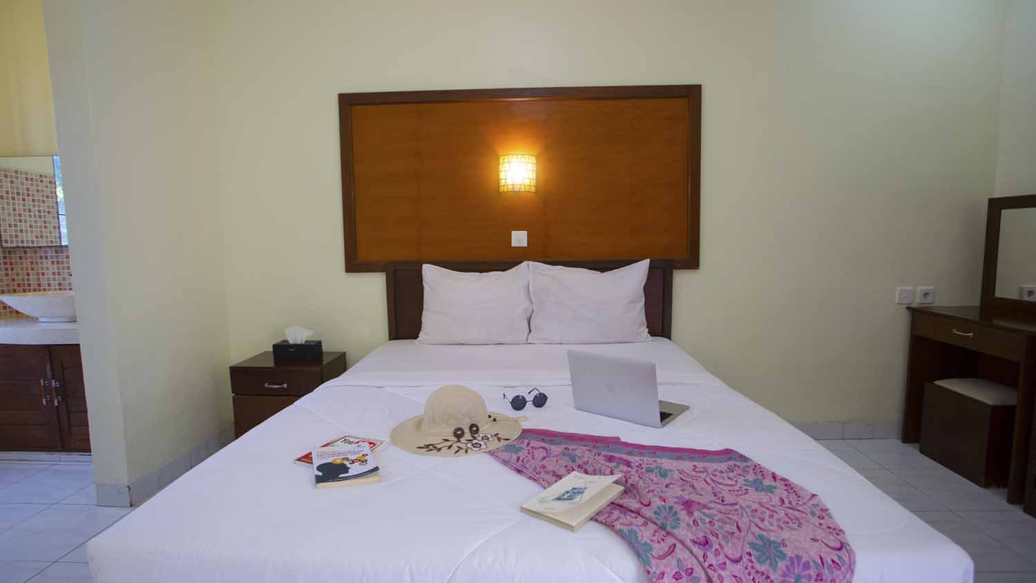 OYO 3910 Teges Inn 16/50