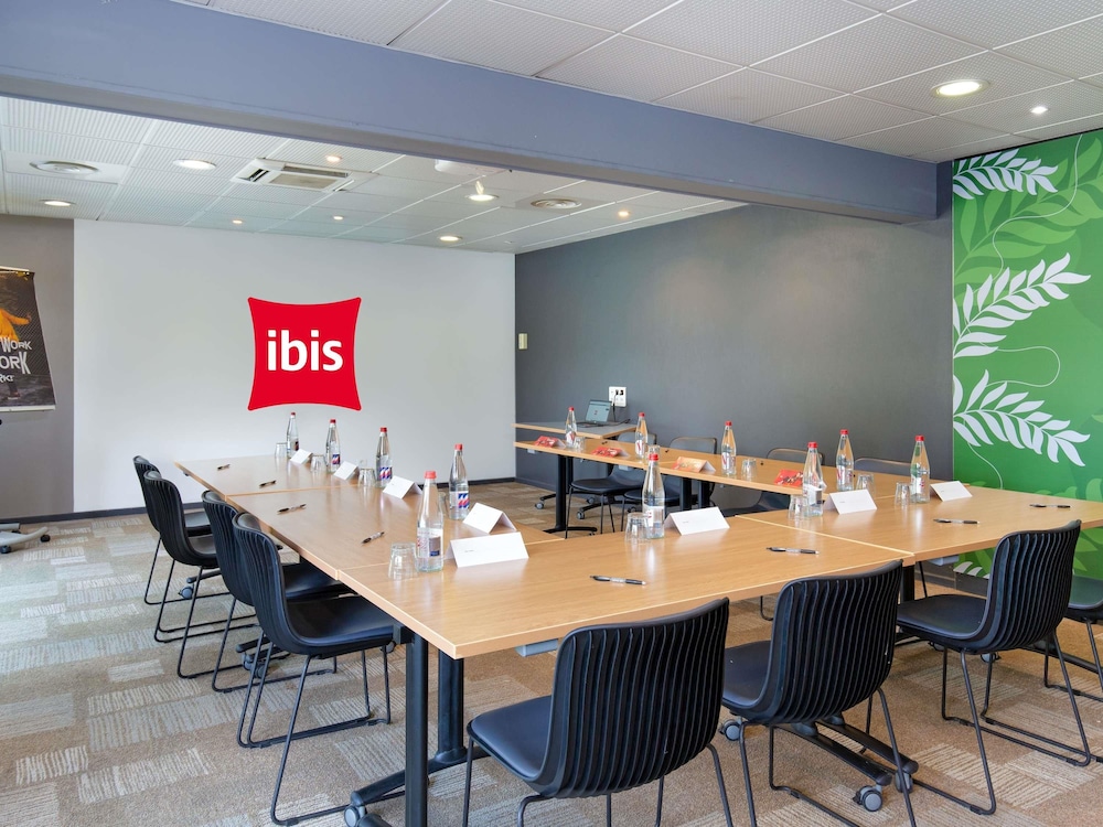 Ibis Salon De Provence Sud 53/61