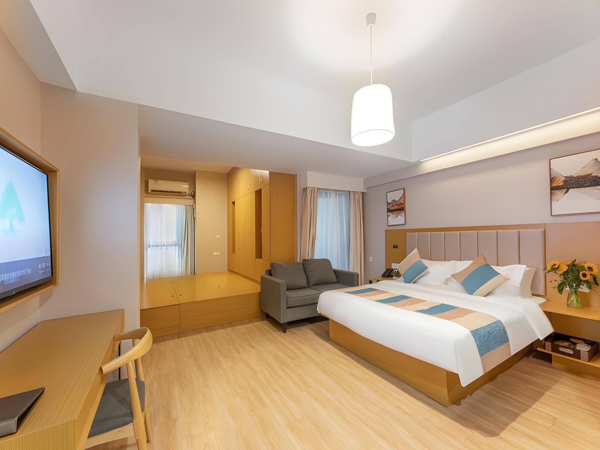 Feature, King Bed, Queen Bed