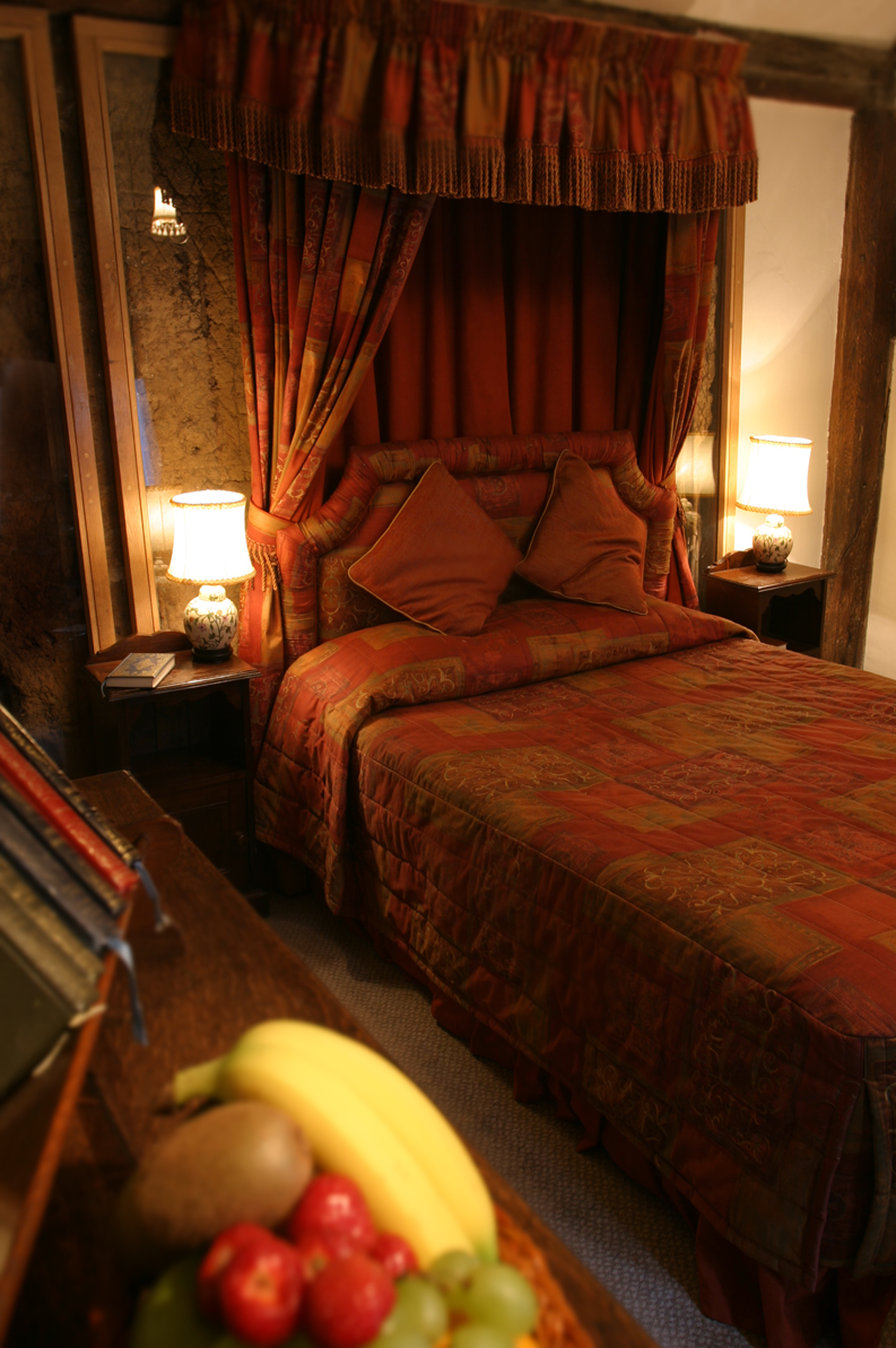 Brook Red Lion Hotel 30/49