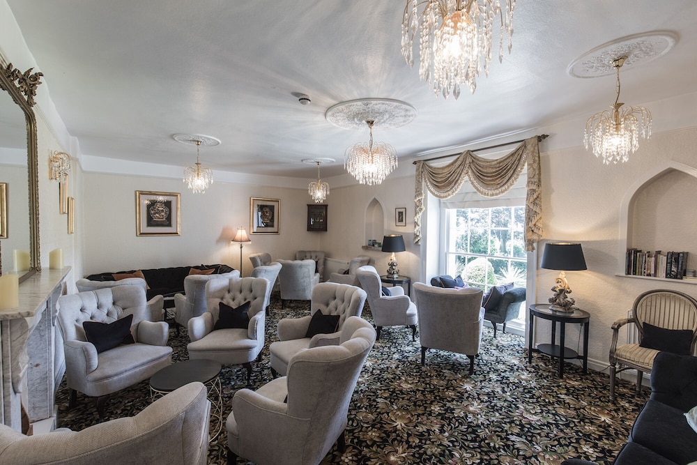 Mount Pleasant Hotel 33/50