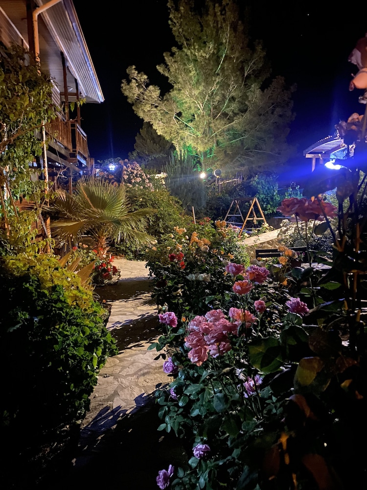 7 Green Boutique Hotel 27/32