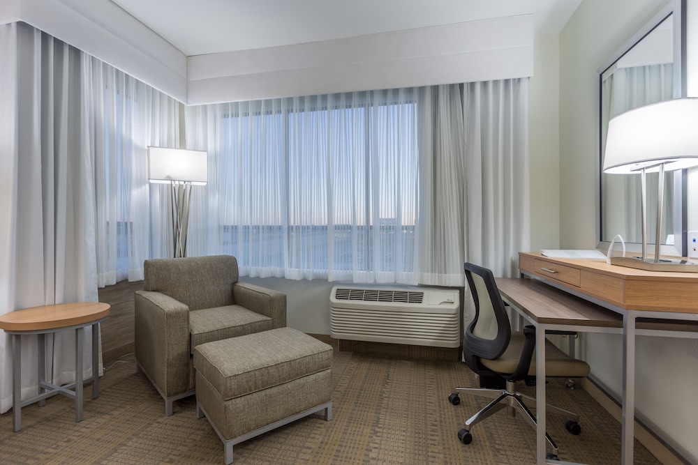 Holiday Inn San Marcos 41/59