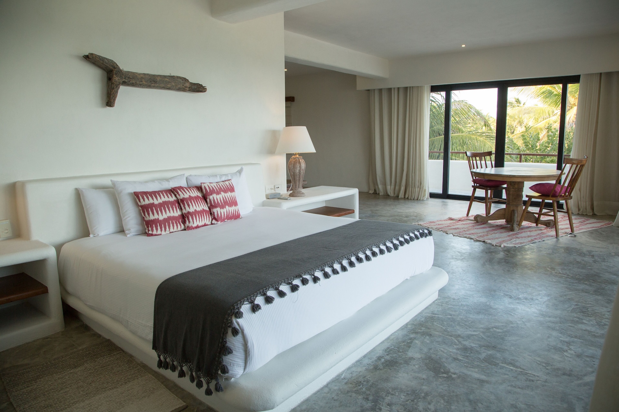 SUITE, OCEAN VIEW