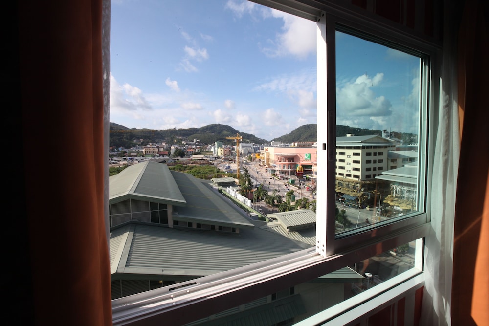 Ocean & Ole Hotel Patong 27/28