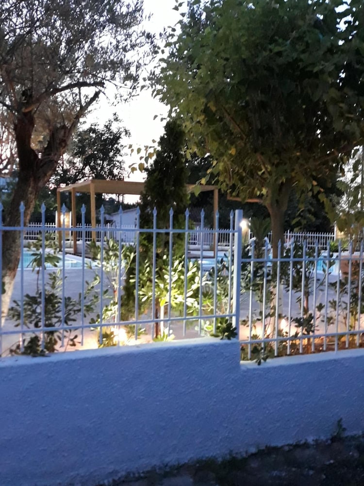 Agorastos Boutique Hotel 35/50
