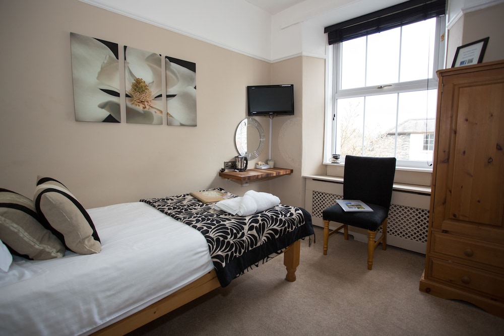 Holly Lodge Guest House 14/72