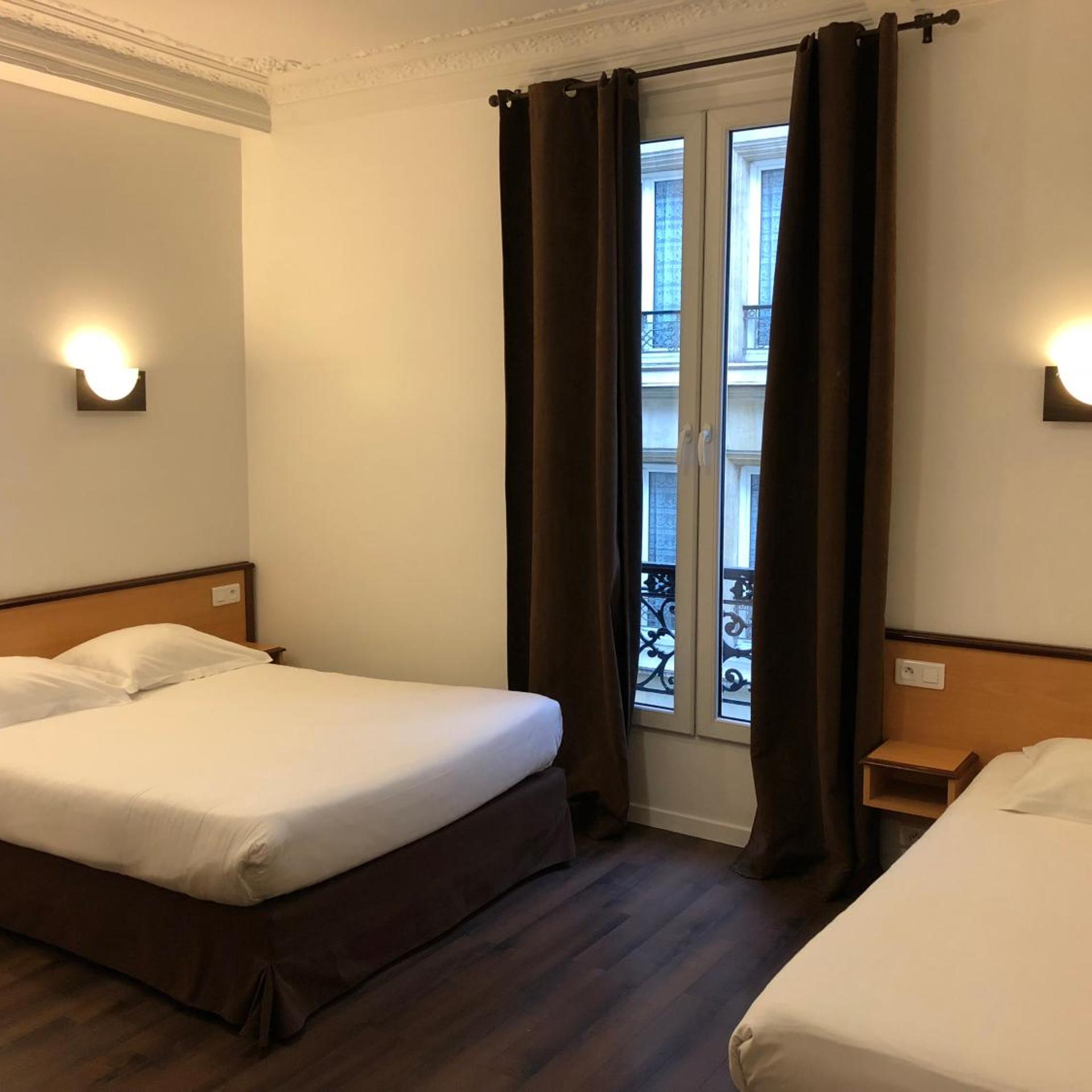 Room, Triple
