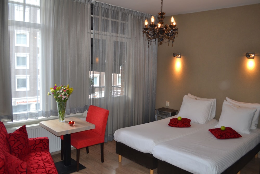 Alp Hotel Amsterdam 18/50
