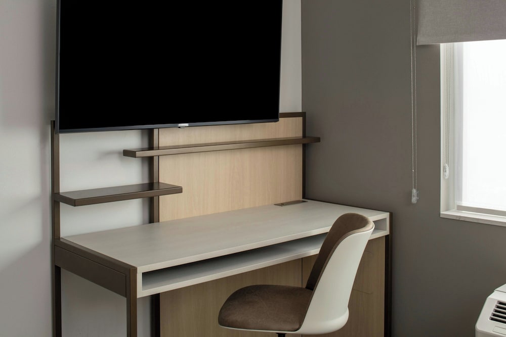 Towneplace Suites By Marriott Surprise Prasada 4/27