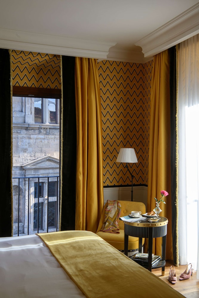 IL Tornabuoni The Unbound Collection by Hyatt 7/50