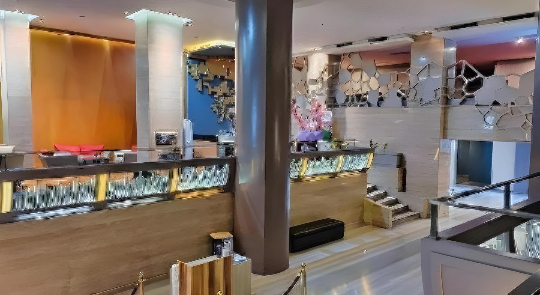Royal Bay Makassar 19/23