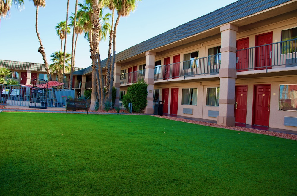 Ramada by Wyndham Yuma 29/36