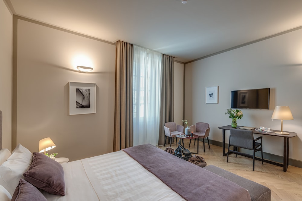 SUPERIOR, DOUBLE BED
