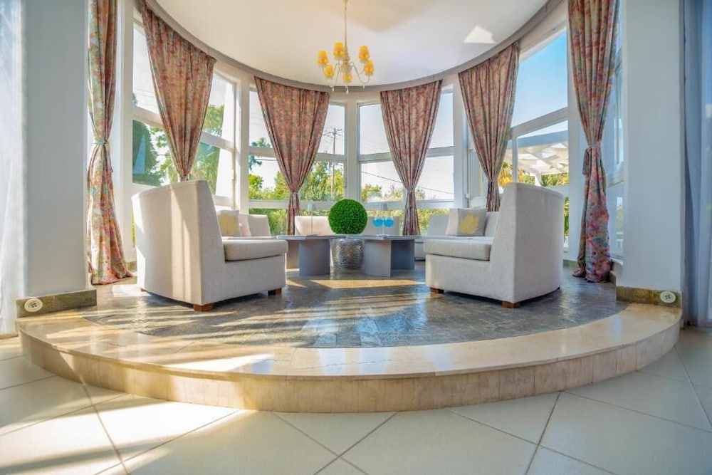 Lobby at Happy Days Hotel - Adults Only, Ialysos