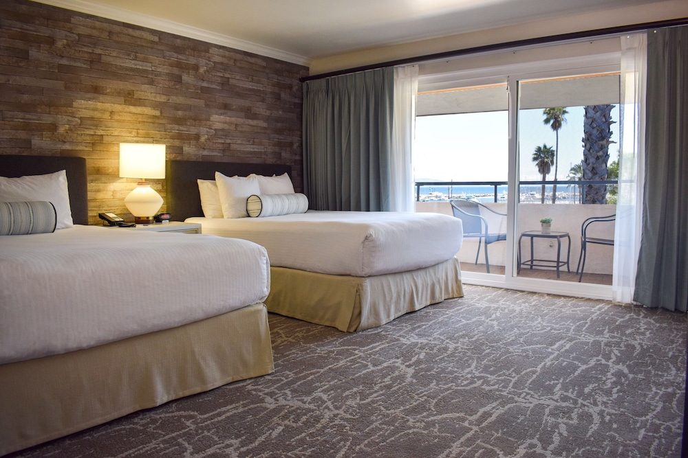ROOM, 2 QUEEN BEDS, HARBOUR SIDE, BALCONY