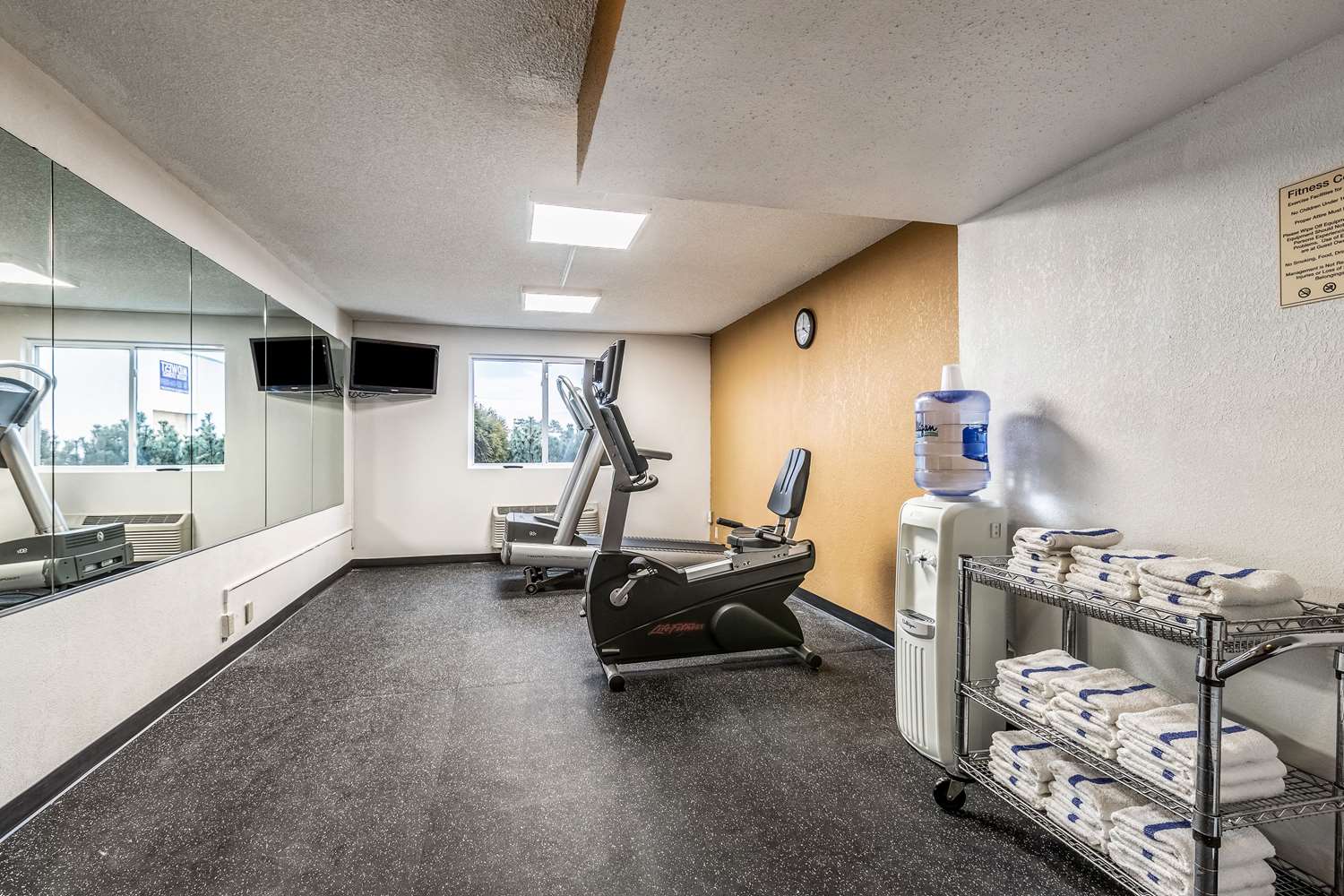 Quality Inn & Suites Albert Lea, MN 7/17