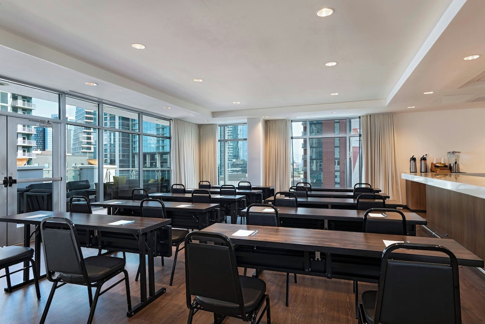 Fairfield by Marriott Inn & Suites Austin Downtown 37/50