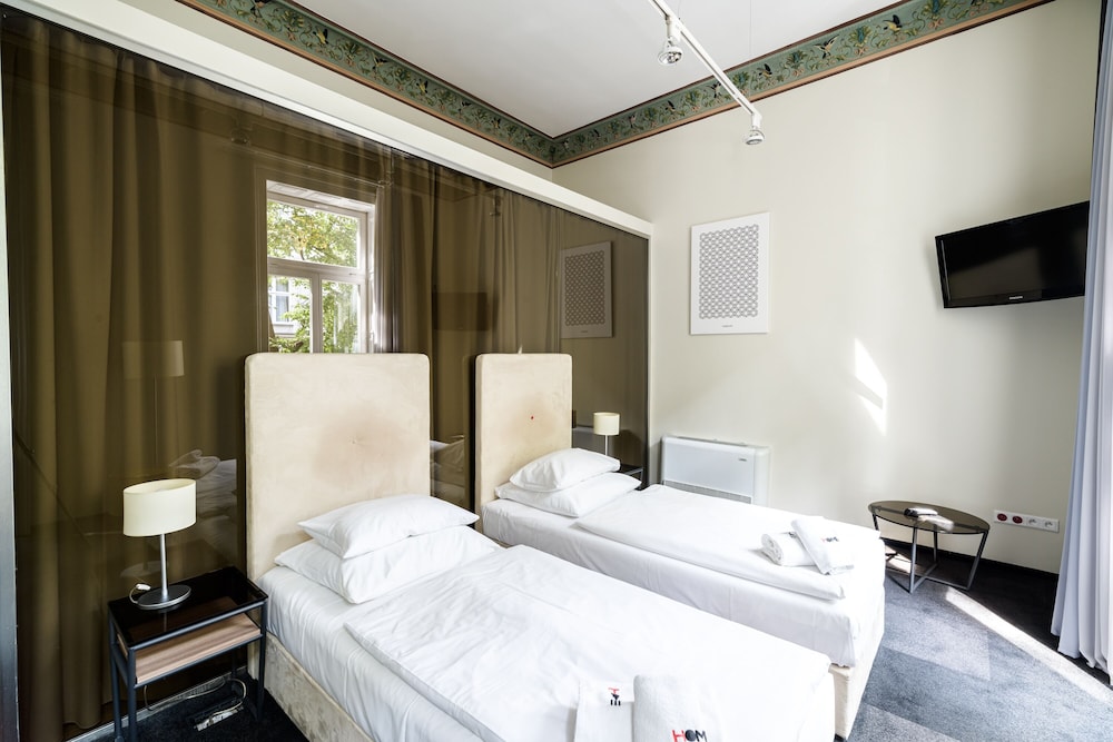 Home Aparthotel 34/58