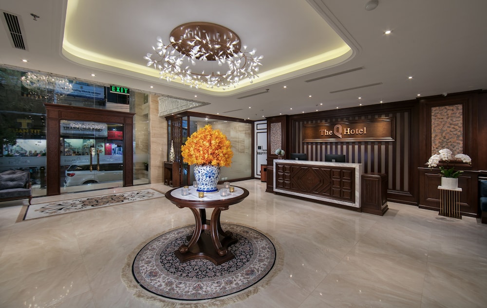 The Q Hotel 6/50