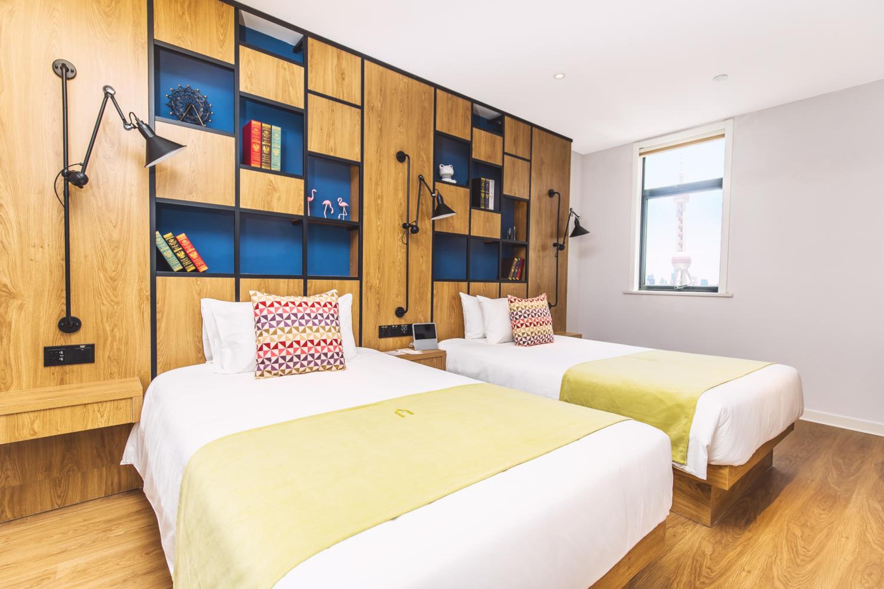 SUPERIOR, TWIN BEDS