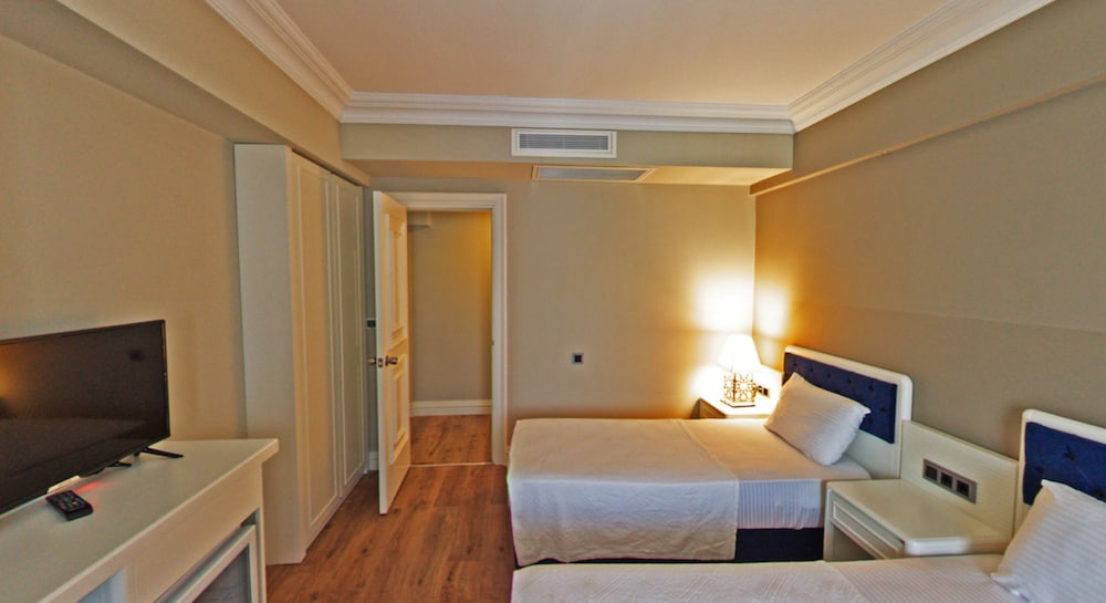 Mara Palace Hotel 47/92