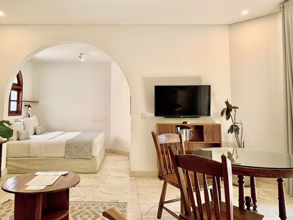 Kresna Suites By Villa Kresna 68/77