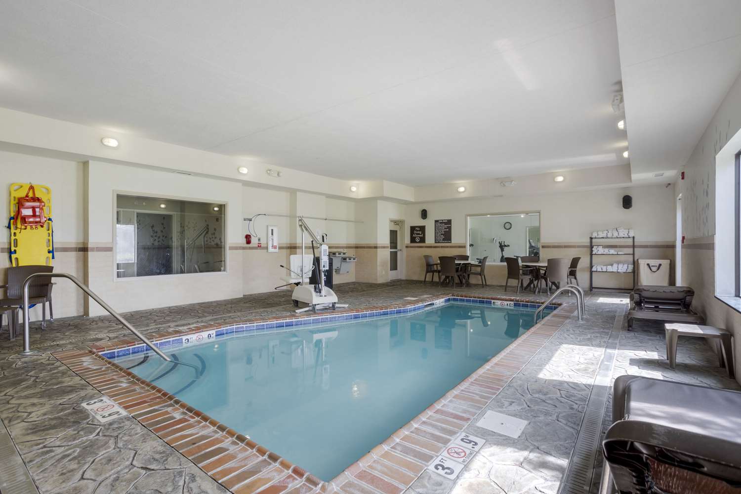 Sleep Inn & Suites Cave City 9/15