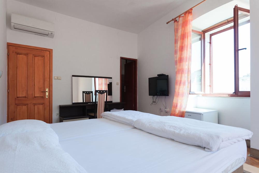Orhan Rooms Dubrovnik 6/30