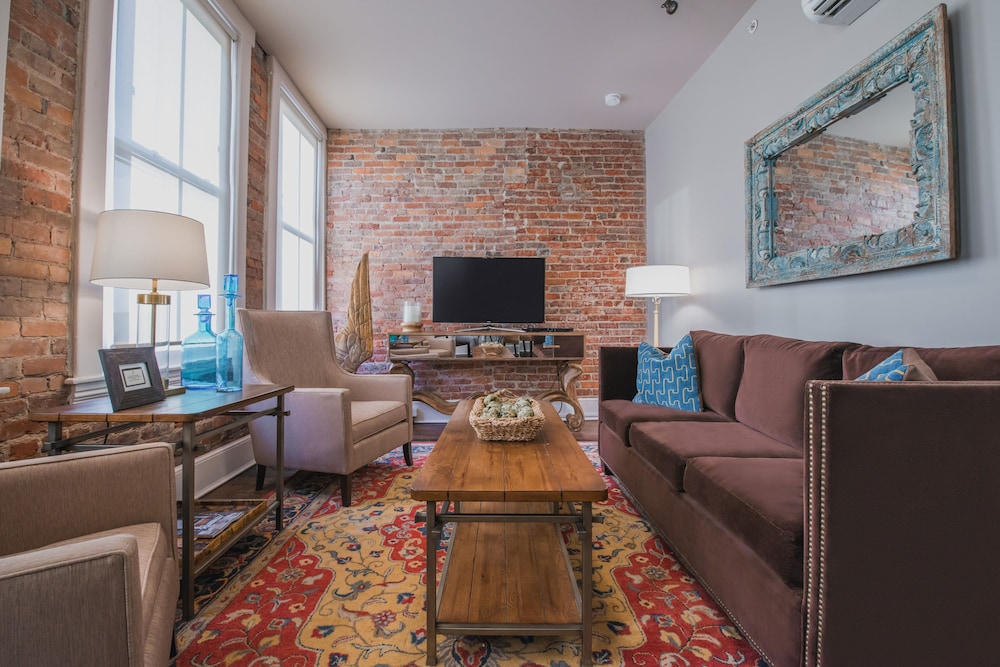 The Windsor Boutique Hotel 35/49