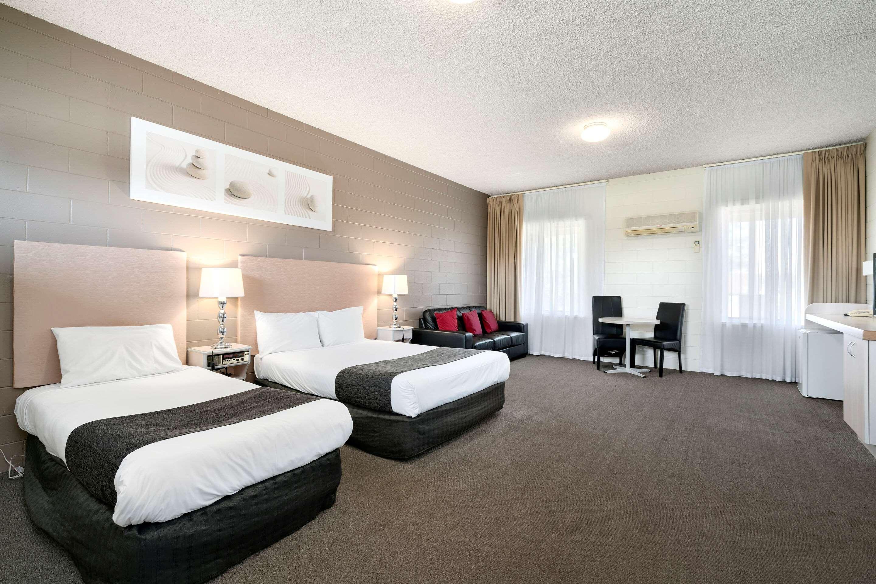Upgrade, 1 Double and 1 Single Bed
