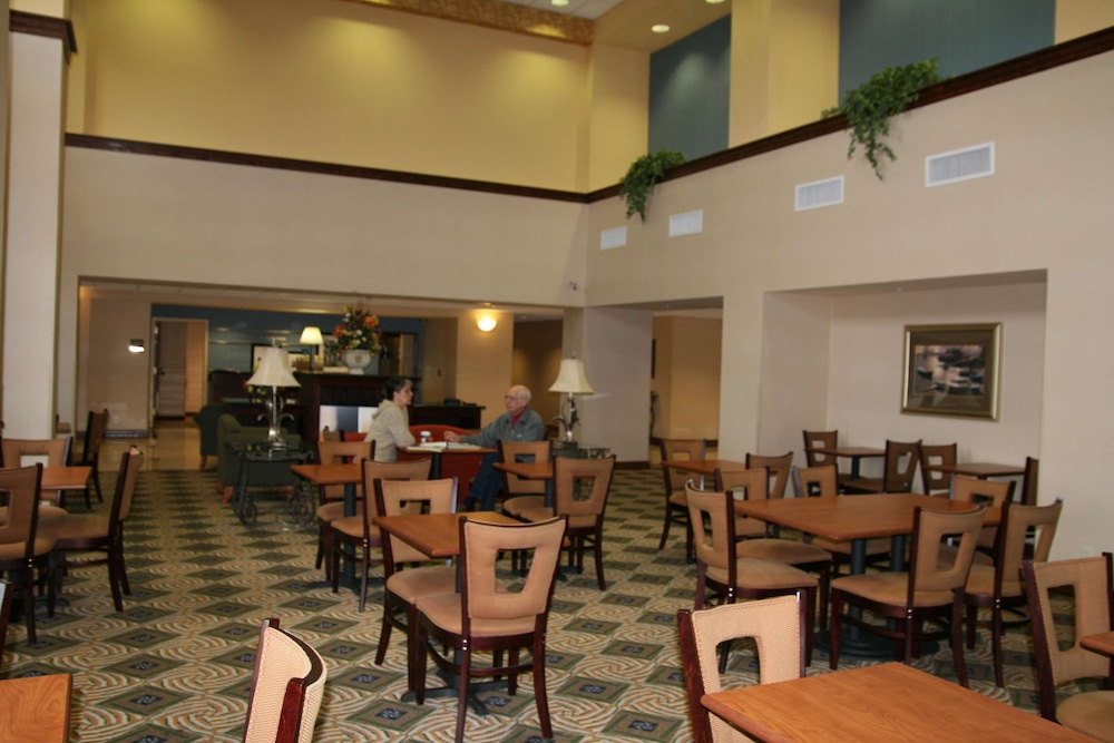Hampton Inn Suites Natchez 59/78