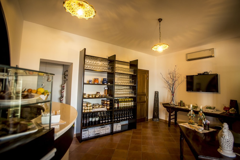 Residence Hotel Al Belvedere Salina 53/78