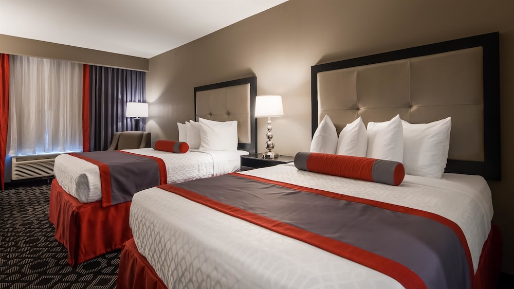 Best Western Plus Laredo Inn and Suites 16/37