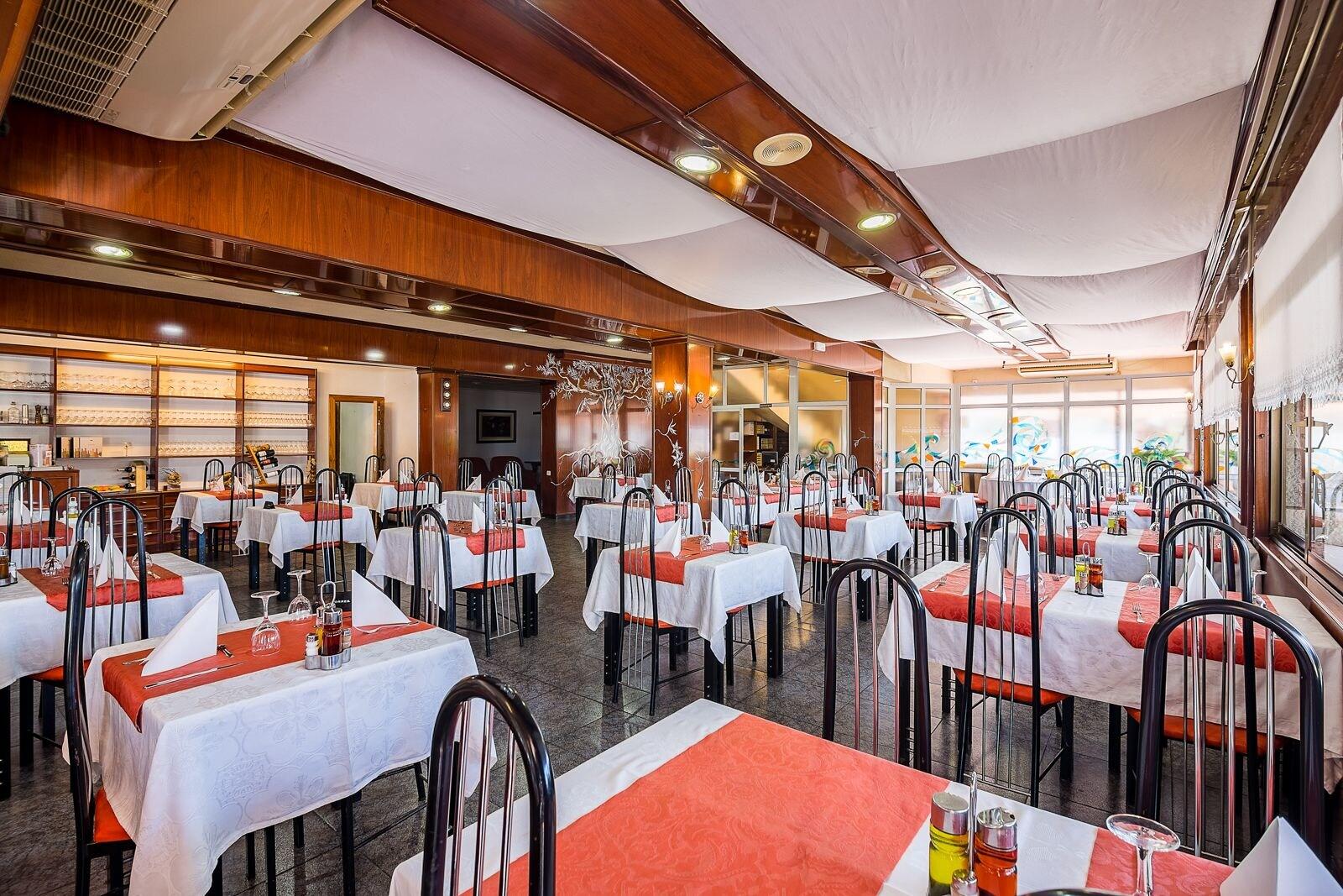Hotel Duc de Vendome 30/41