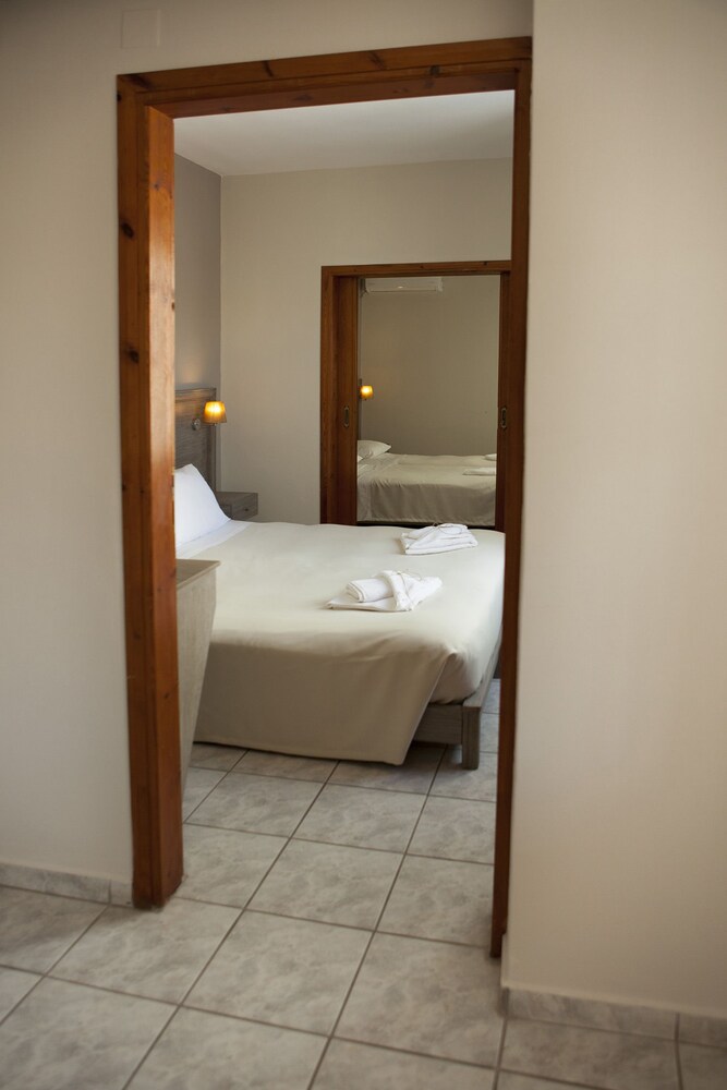 Anna Katerina Apartments Platanias 49/50