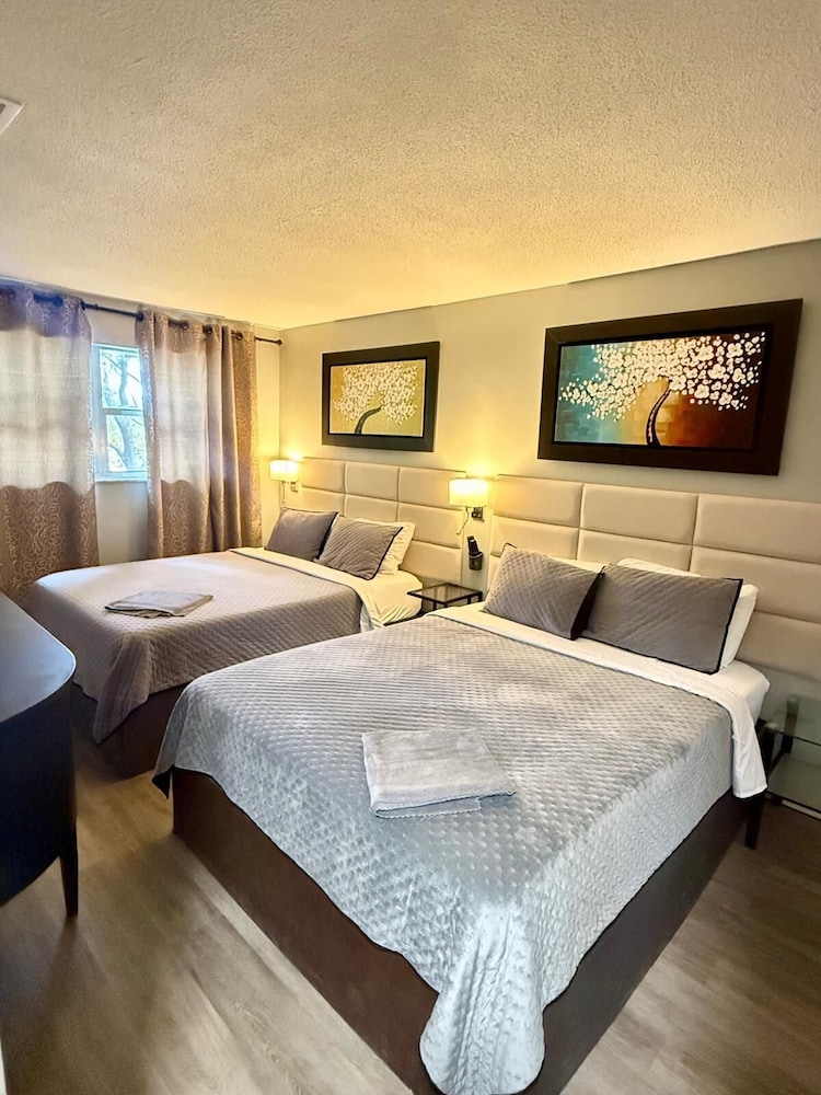 3 BEDROOMS, FAMILY, APARTMENT, POOL VIEW, KITCHEN