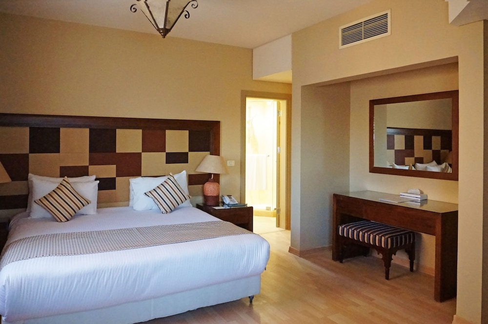 Marina Resort Port Ghalib, a member of Radisson Individuals 27/75